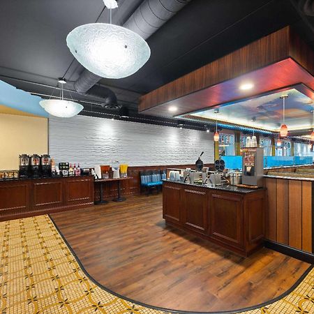 La Quinta Inn And Suites By Wyndham At Watiki Waterpark Rapid City Εξωτερικό φωτογραφία
