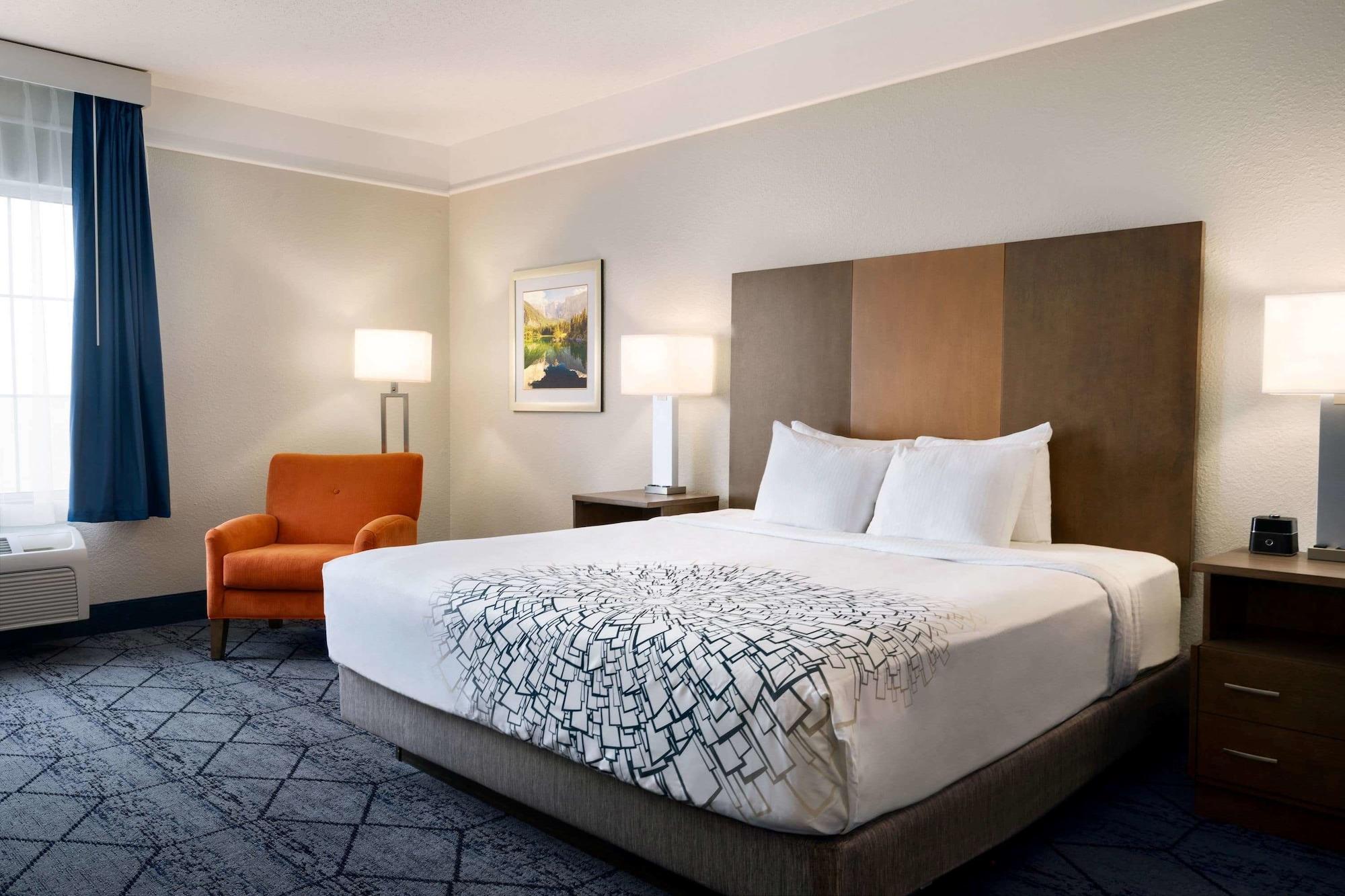 La Quinta Inn And Suites By Wyndham At Watiki Waterpark Rapid City Εξωτερικό φωτογραφία
