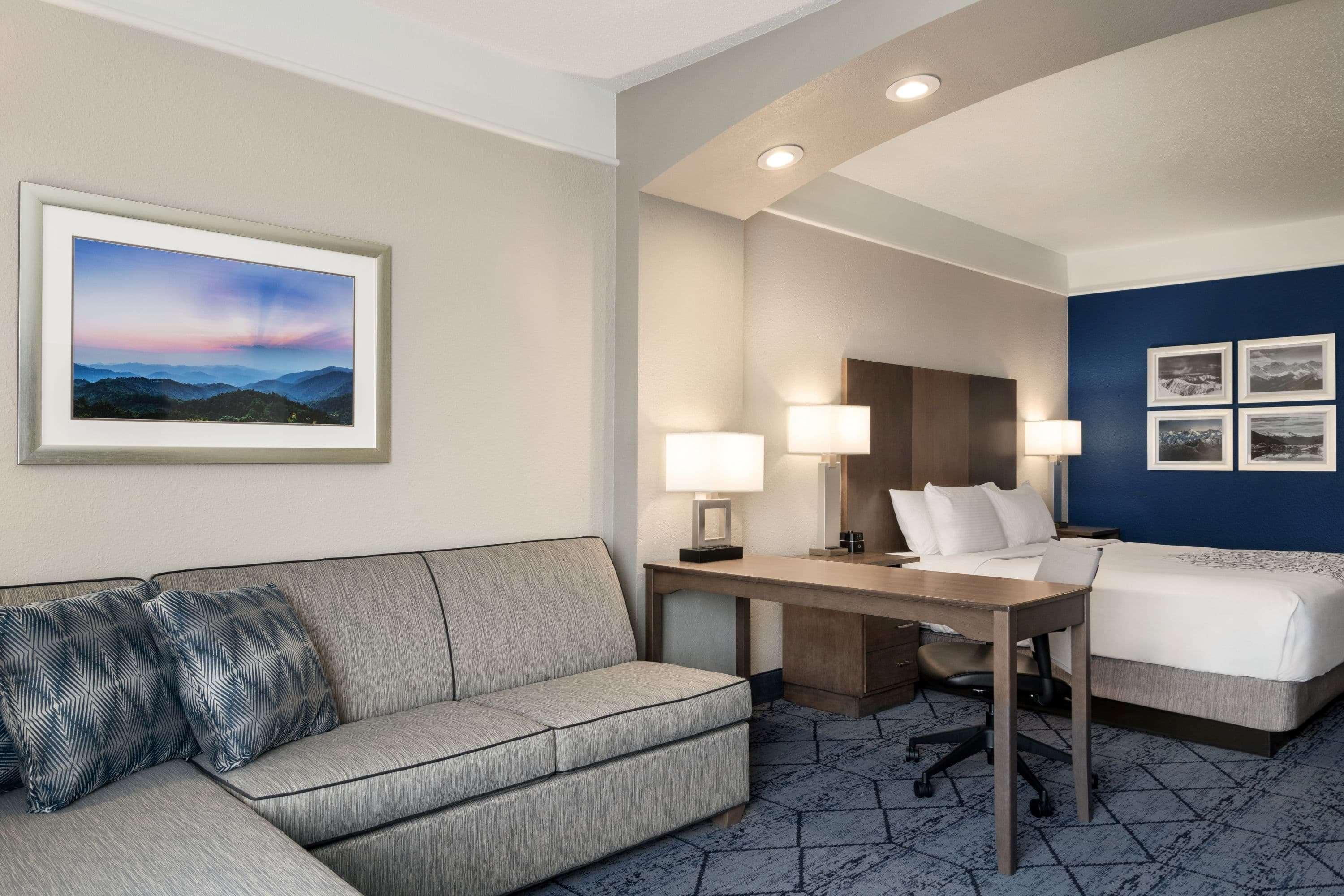 La Quinta Inn And Suites By Wyndham At Watiki Waterpark Rapid City Εξωτερικό φωτογραφία