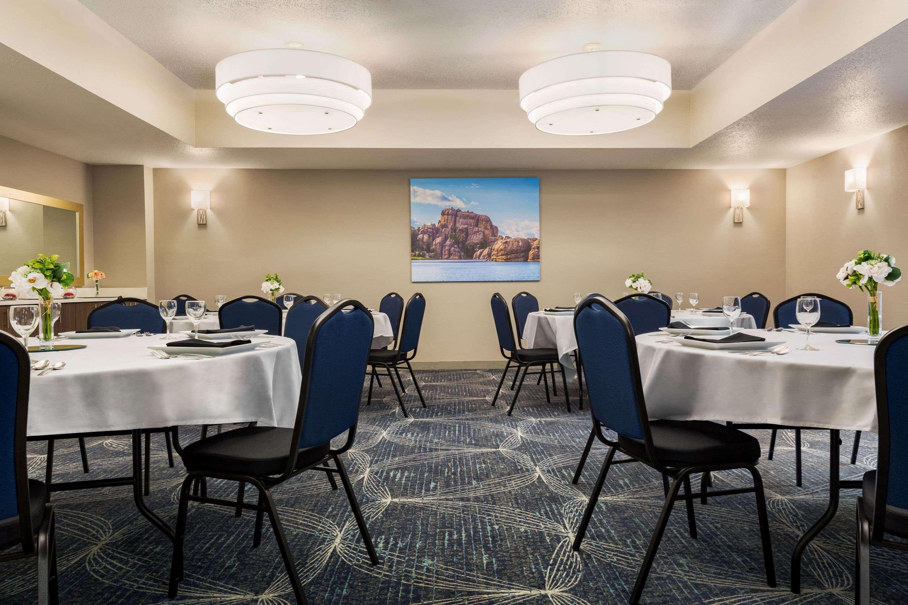 La Quinta Inn And Suites By Wyndham At Watiki Waterpark Rapid City Εξωτερικό φωτογραφία