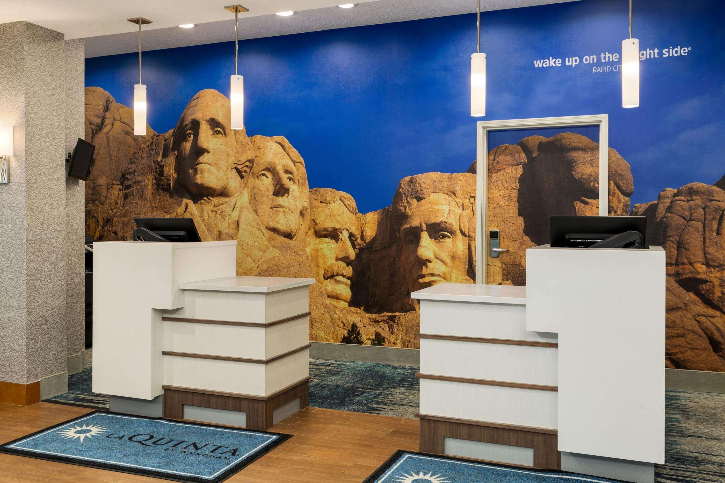 La Quinta Inn And Suites By Wyndham At Watiki Waterpark Rapid City Εξωτερικό φωτογραφία