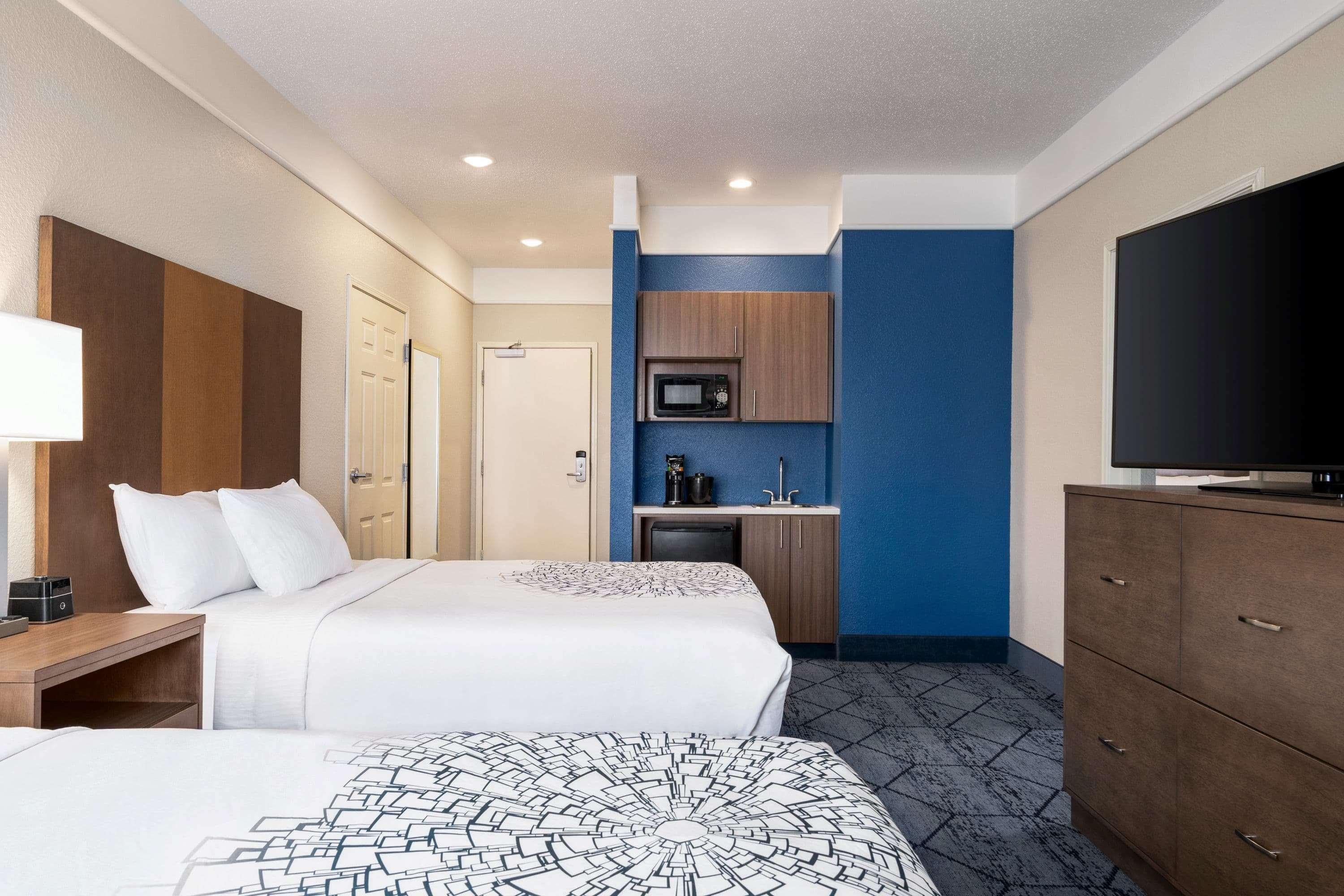 La Quinta Inn And Suites By Wyndham At Watiki Waterpark Rapid City Εξωτερικό φωτογραφία