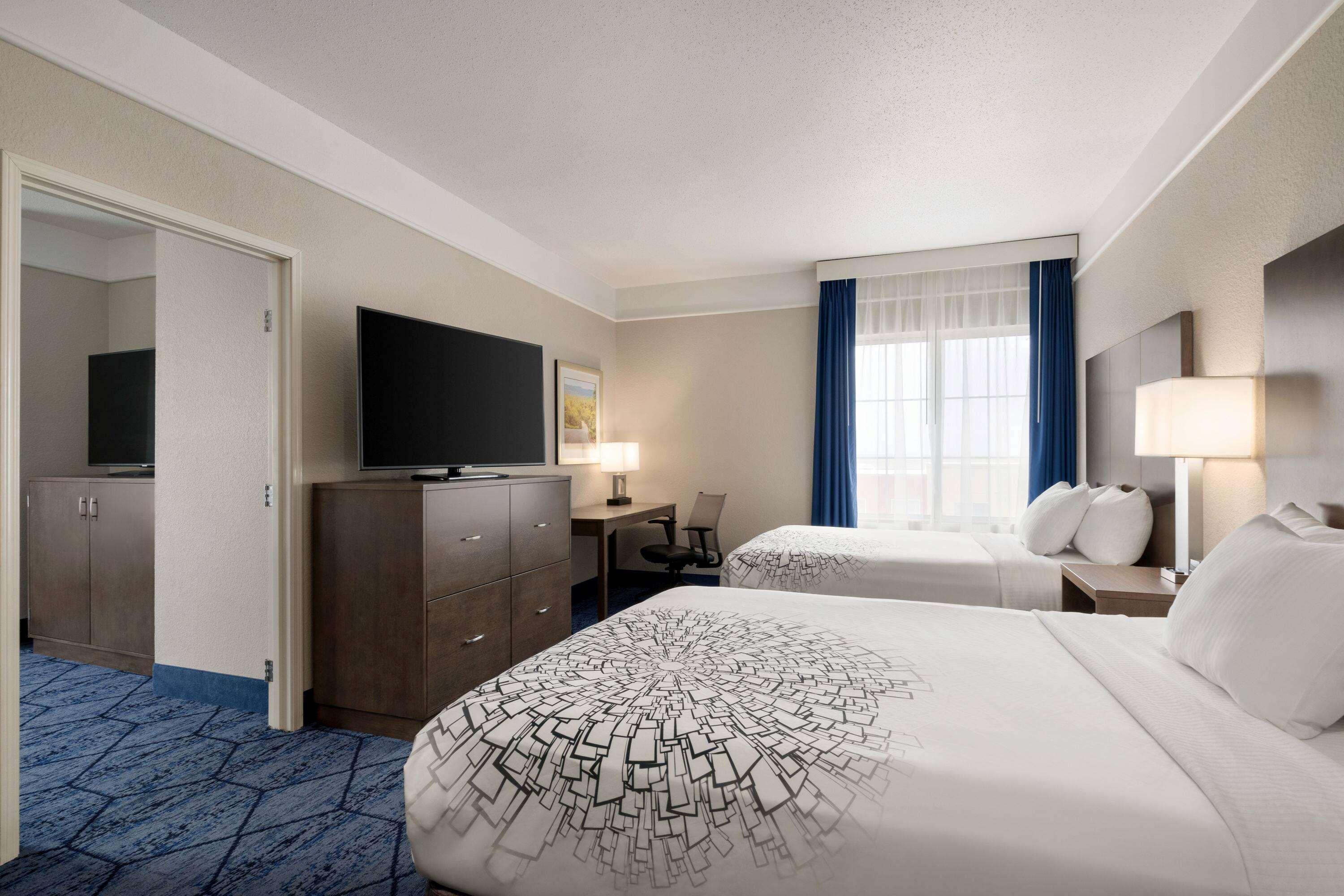 La Quinta Inn And Suites By Wyndham At Watiki Waterpark Rapid City Εξωτερικό φωτογραφία