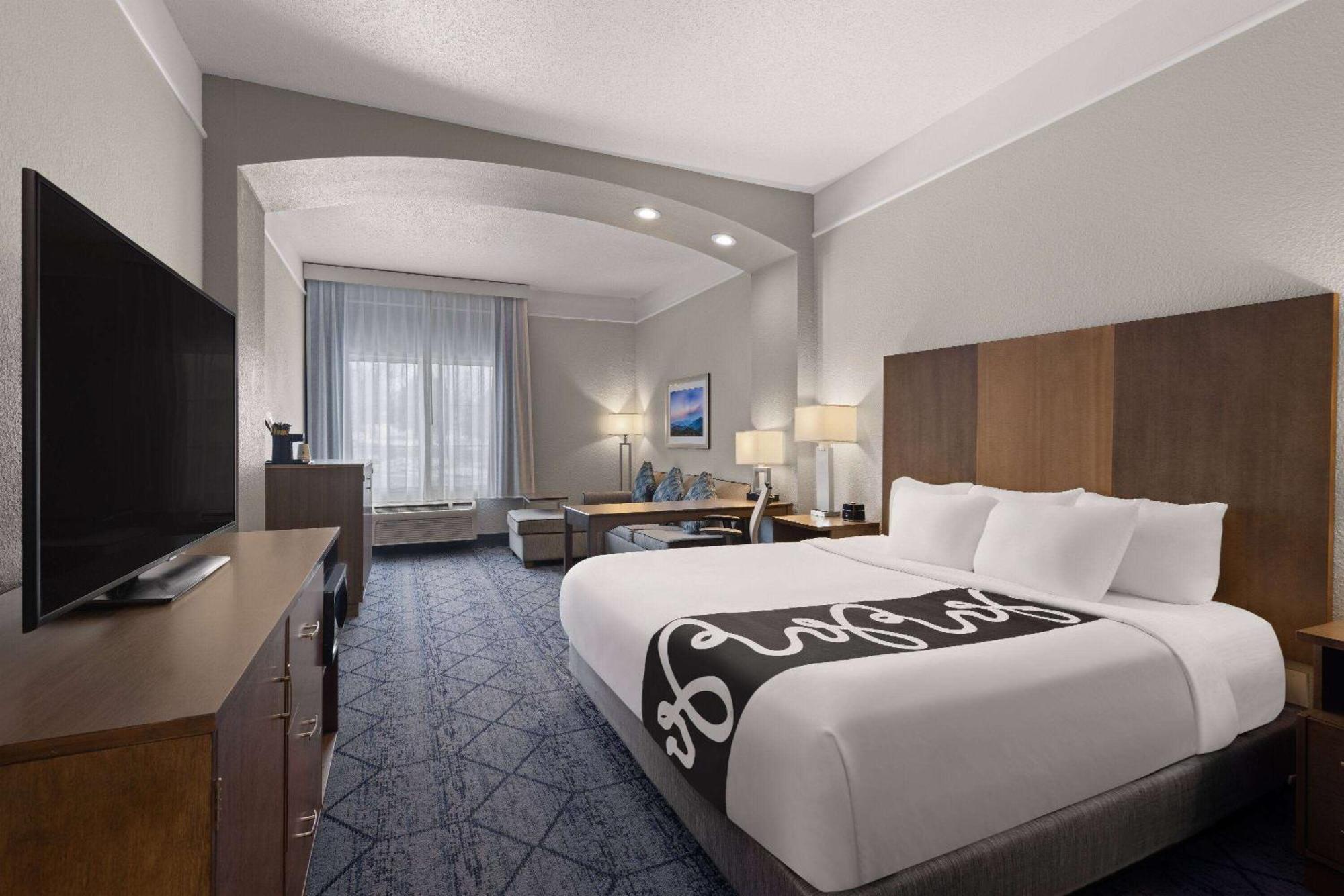 La Quinta Inn And Suites By Wyndham At Watiki Waterpark Rapid City Εξωτερικό φωτογραφία