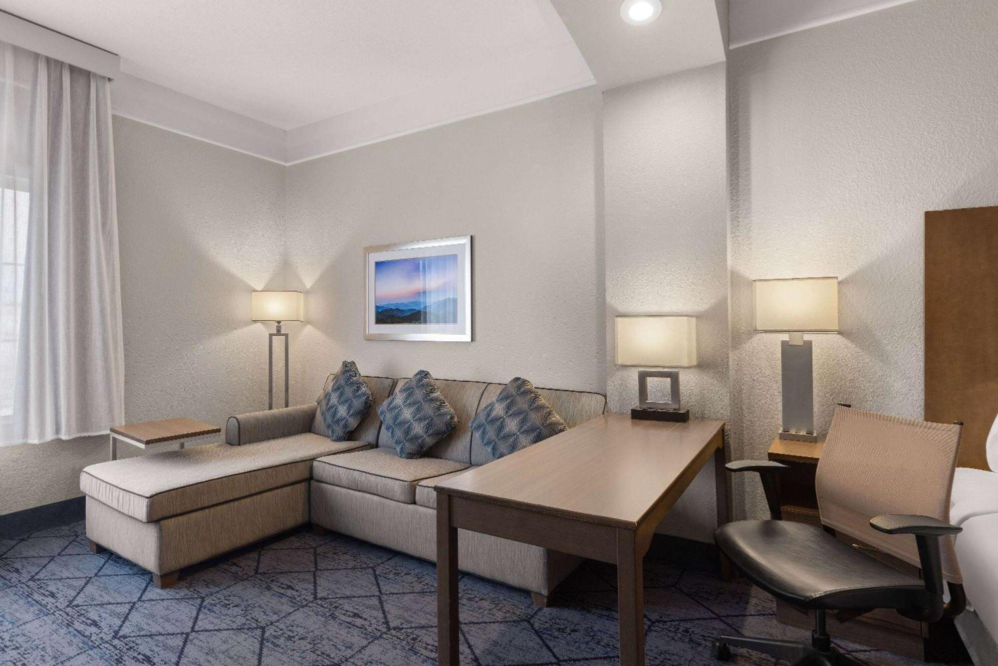 La Quinta Inn And Suites By Wyndham At Watiki Waterpark Rapid City Εξωτερικό φωτογραφία