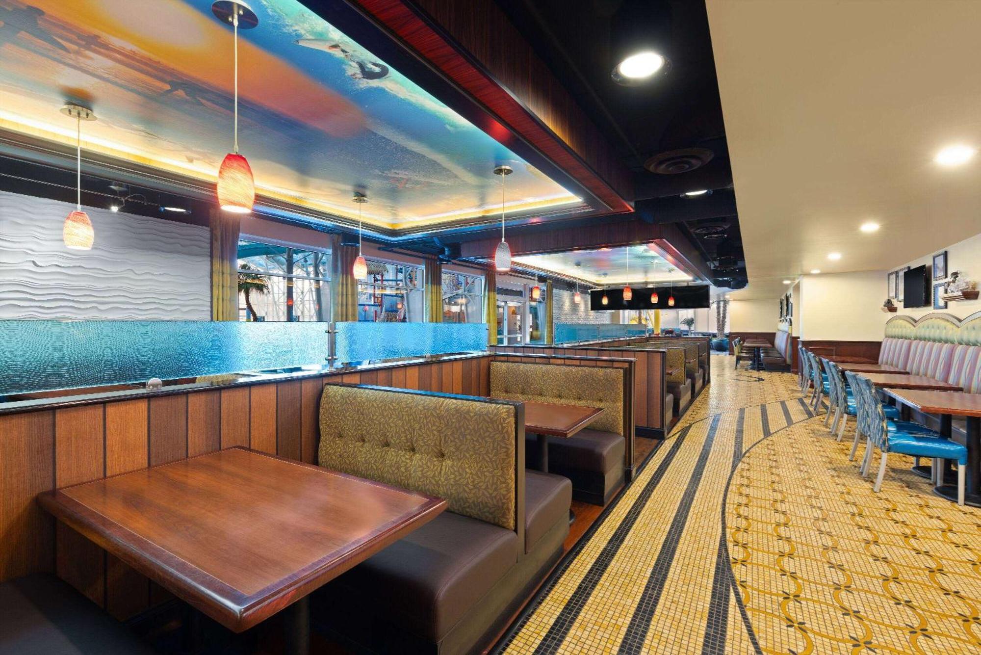 La Quinta Inn And Suites By Wyndham At Watiki Waterpark Rapid City Εξωτερικό φωτογραφία