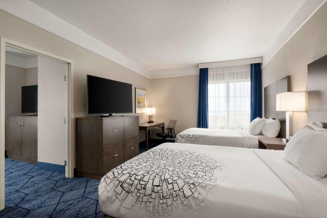 La Quinta Inn And Suites By Wyndham At Watiki Waterpark Rapid City Εξωτερικό φωτογραφία